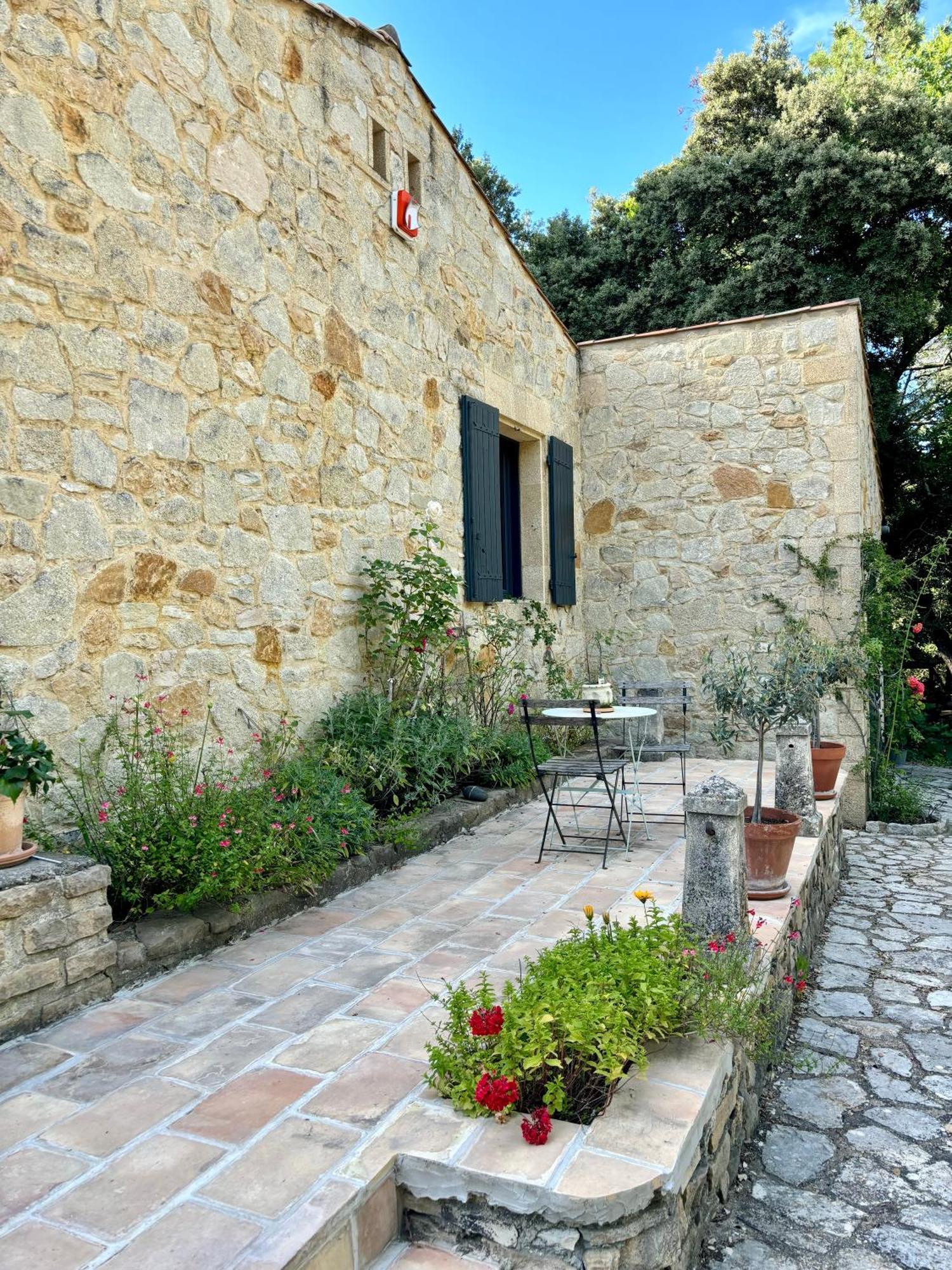 Maison Terre De Lune Mondragon Luaran gambar